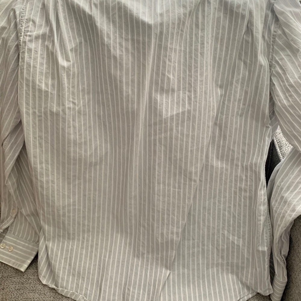 APT 9 button down - Picture 2 of 2
